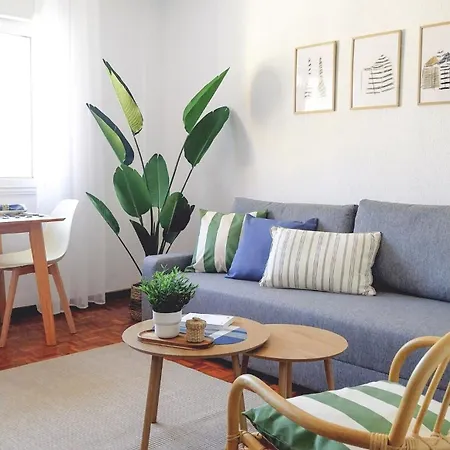 R2R - Apartamento En Cimadevilla - 130B * Gijón